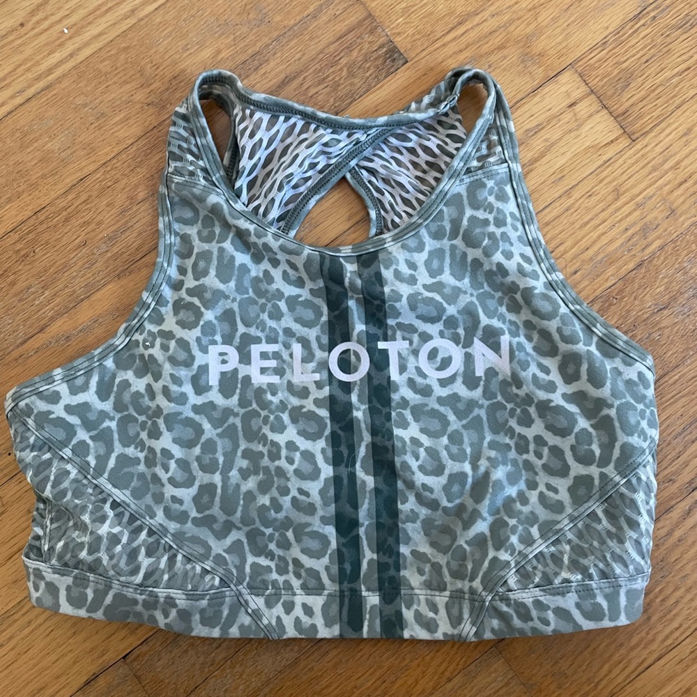 Peloton Gray Leopard Print Activewear